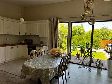 Продажа дач: Продаётся уютная дача в селе Таш-Мойнок Характеристики дома: • Общая — 6