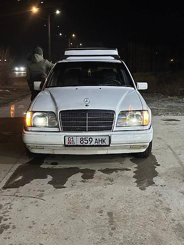 Mercedes-Benz: Mercedes-Benz W124: 1993 г., 2.2 л, Механика, Бензин, Седан — 11