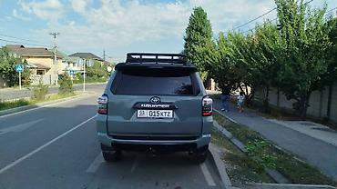 off roud: Toyota 4Runner: 2023 г., 4 л, Автомат, Бензин, Внедорожник — 3