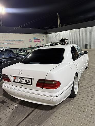 обмен на квартиры: Mercedes-Benz E-Class: 2001 г., Седан — 3