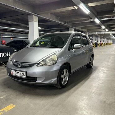 Honda: Honda Fit: 2006 г., 1.3 л, Вариатор, Бензин, Хэтчбэк