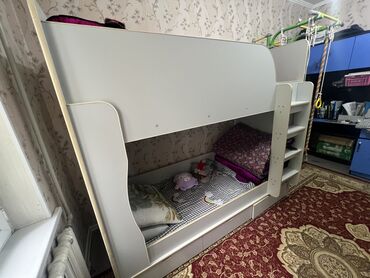 купить детскую двухъярусную кровать: Двухъярусная Кровать, Б/у