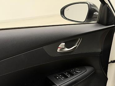 Kia: Kia K3: 2019 г., 1.6 л, Автомат, Бензин, Седан — 12