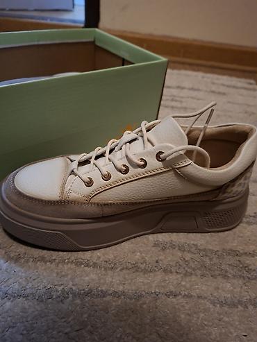 step on cizme: Ženske patike sa platformom - Boja: kombinacija krem/bele sa taupe — 1