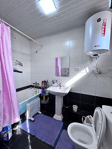 Продажа коттеджей и домов: Продается Участок с домом С. Байтик Центр Ул . Ала -Арча Участок — 8