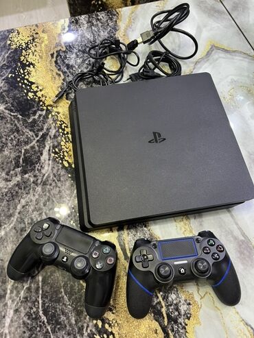 покупаю телевизор: PlayStation 4 Slim, 1 ТБ Не прошитая Комплектация: - Консоль PS4 Slim