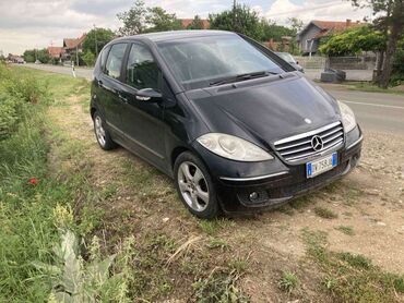 zenske farmerke visini pretpostavljam da je: Mercedes-Benz A 180: 0.4 - engine capacity l | 2009 г. Hečbek