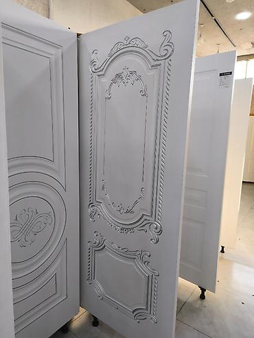Qapılar və aksessuarlar: Klassik dizaynlı daxili qapı panelləri - Material: bərk və davamlı — 1
