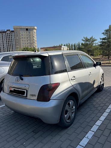 camri 30: Toyota Ist: 2003 г., 1.3 л, Автомат, Бензин, Хэтчбэк — 3