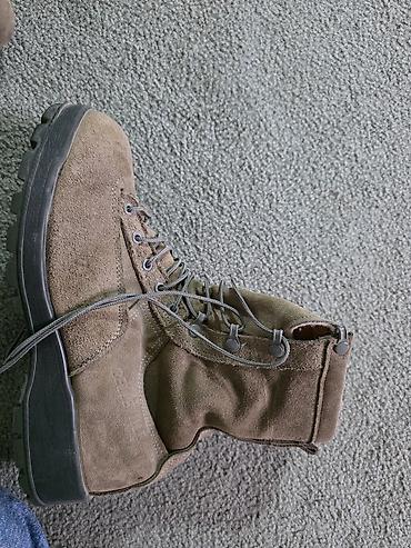 Ботинки: Ботинки оригинал. размер 42 бежевые за 8000. Они новые, надо мерить at lalafo.kg — 17 Ботинки: Ботинки оригинал. размер 42 бежевые за 8000. Они новые, надо мерить — 17