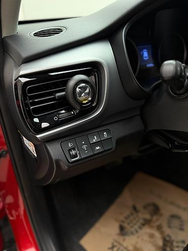 Kia: Kia Stonic: 2019 г., 1.4 л, Автомат, Бензин, Кроссовер — 11