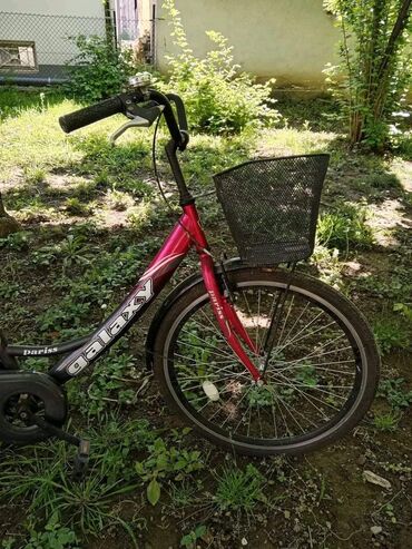jeftine kopacke za decu: Malo korišćen, extra očuvan ženski bicikl