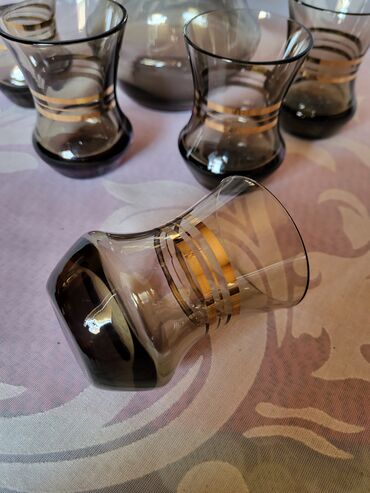 Čaše: Servis nov za zestoko pice Paracinsko staklo. Servis je — 12