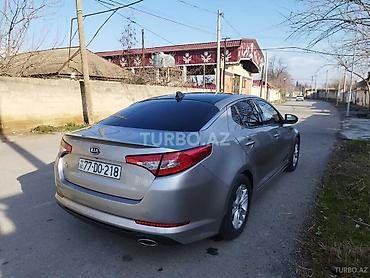 Kia: Kia K5: 2 l | 2010 il Sedan — 12