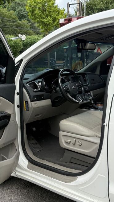 Kia: Kia Carnival: 2019 г., 2.2 л, Автомат, Дизель, Минивэн — 9
