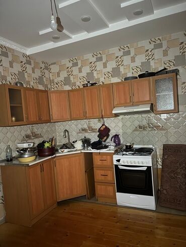 Həyət evləri və villaların satışı: Binəqədi qəs. 9 otaq, 200 kv. m, Kredit yoxdur, Orta təmir -da lalafo.az — 15 Həyət evləri və villaların satışı: Binəqədi qəs. 9 otaq, 200 kv. m, Kredit yoxdur, Orta təmir — 15