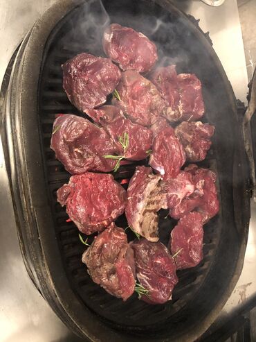 Повара: Шеф повар богатый опыт работы более 12 лет. Работал в Москве элитных — 38