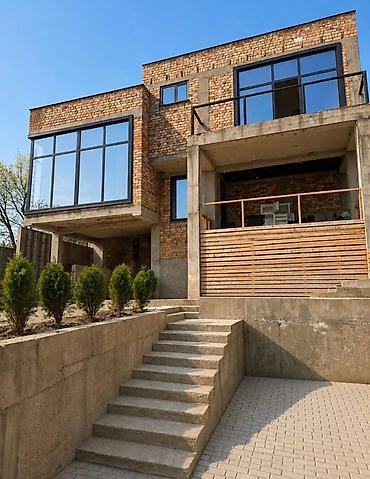 Продажа квартир: 4 комнаты, 166 м² — 1