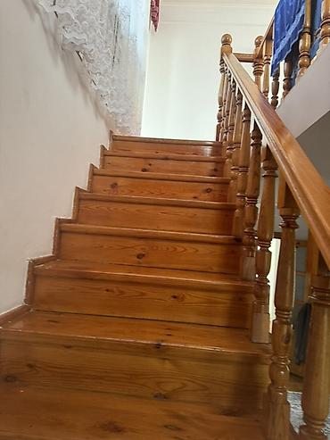 Продажа коттеджей и домов: Продается жилой дом с большим участком и бассейном. Характеристики: - — 9