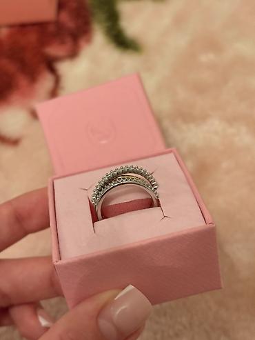 meta eynək: Üzük, Swarovski — 2