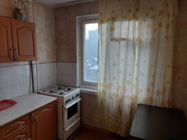 долгосрочная аренда квартиры в оше: 2 комнаты, Собственник, С мебелью частично