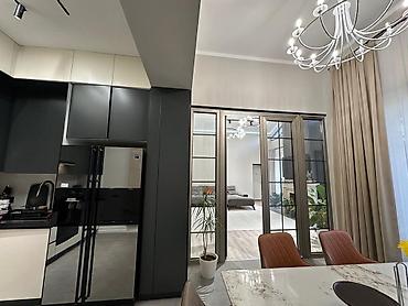 Продажа коттеджей и домов: Предлагается к продаже двухэтажный дом, расположенный в ж/м Ынтымак — 17