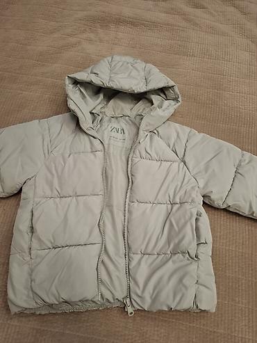 Верхняя одежда: Куртка плащ на девочку пуховик, на 8, 9 лет состояние отличное цвет — 6