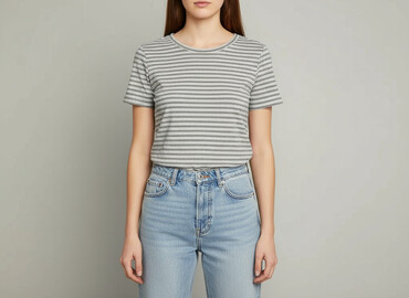 t shirty fender: Women`s T-shirt, size S