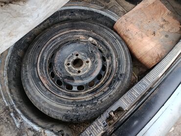 Audi: Audi 80: 1993 г., 1.8 л, Механика, Бензин, Седан — 10