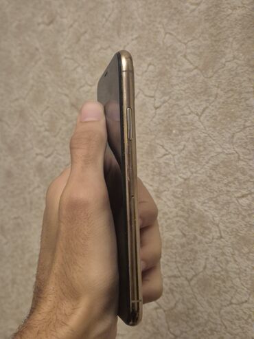 Apple iPhone: IPhone Xs, 64 GB, Qızılı, Simsiz şarj — 8