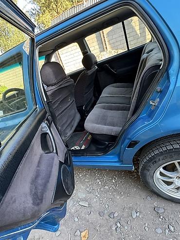 авто до 6000 долларов: Volkswagen Vento: 1993 г., 2 л, Механика, Бензин, Седан — 8