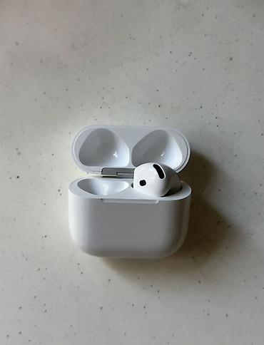 jbl tws 4 оригинал: Məhsul - Airpods 4 Xanım tərəfindən istifadə olunub. Orijinaldır. 1 — 2