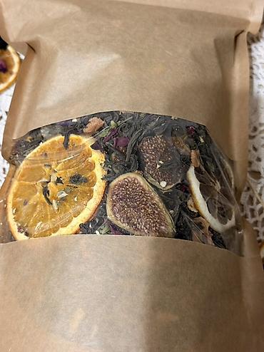 detoks tea: Meyvəli-otlu əl istehsalı çay qarışığı Tərkib: - Yaşıl çay yarpaqları — 3