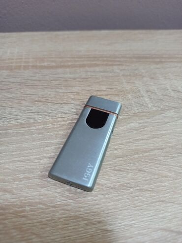 sako sivi: Iggy Elektricni USB upaljac, bez ostecenja