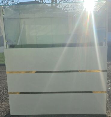 Stend vitrinləri: 110 * 100 * 40, Ağ, İşlənmiş, Ünvandan götürmə — 1