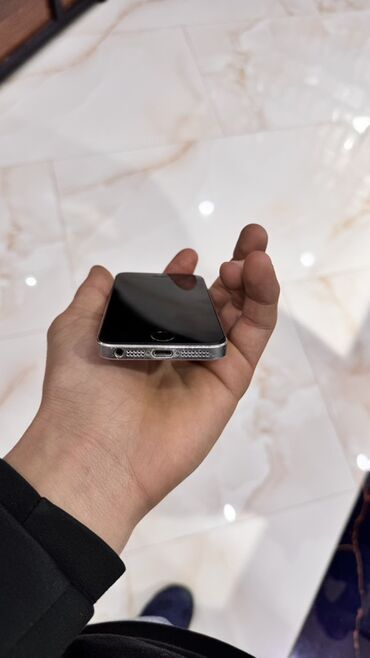 Apple iPhone: IPhone 5s, Space Gray, Barmaq izi — 6