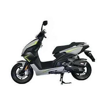 Ostali motocikli i skuteri: Sportski skuter 50cc – modern dizajn i agilne performanse - Agregat — 12