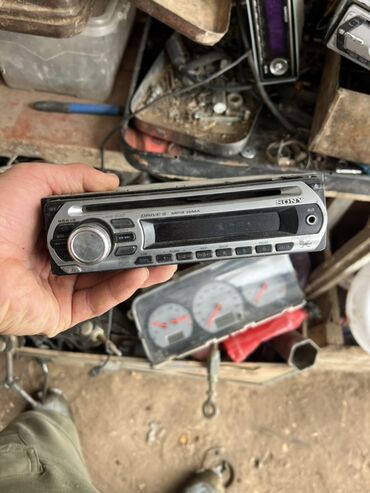 Магнитолы: Автомагнитола Sony, формат 1DIN. Основные особенности: - Поддержка — 10