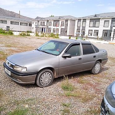 Opel Vectra: 1995 г., 1.8 л, Кол менен иштөөчү, Бензин, Лифтбек — 3