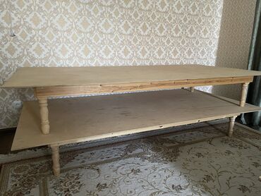детский стол со стульями: Продаю тапчанные столы использовали 1 раз новые Длина 2,5 см Ширина