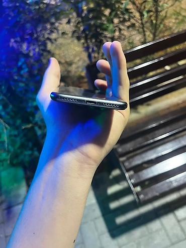 apple 8 128gb: IPhone 8, 64 GB, Qara, Barmaq izi — 4