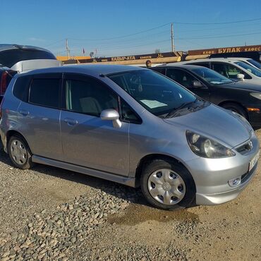 Honda: Honda Fit: 2003 г., 1.5 л, Вариатор, Бензин, Седан