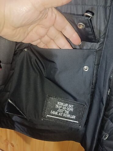 Kurtkalar: Куртка женская,новая,тёплая,идёт на размер 60-62. Qadın üçün isti üst — 6