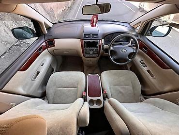 Toyota: Toyota Ipsum: 2003 г., 2.4 л, Автомат, Бензин, Минивэн — 4