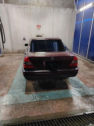 mercedes e class: Mercedes-Benz C-Sinif sedan (W202) - Kuzov: 4 qapılı sedan, tünd — 3