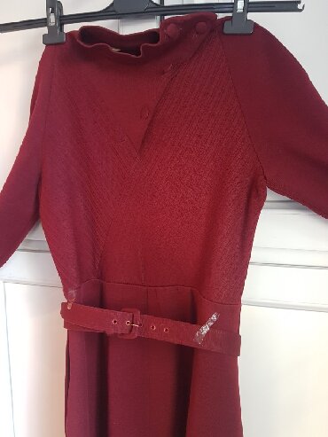 Gündəlik donlar: ○ Paltar ○ Yun, qış paltarı. Ölçüsü - 44. Bolqarıstan — 3