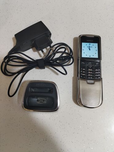 Nokia: Nokia 8 Sirocco, 4 GB, rəng - Gümüşü, Düyməli