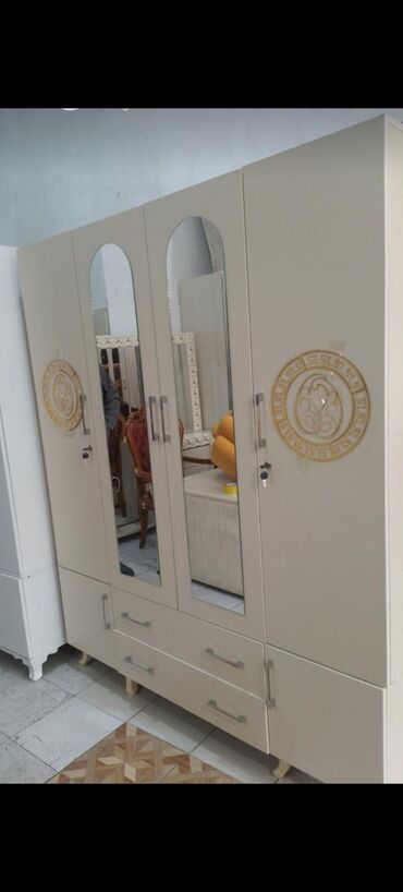 Dolablar: Yeni, 4 qapılı Düz dolab, Dolab-asılqan — 3