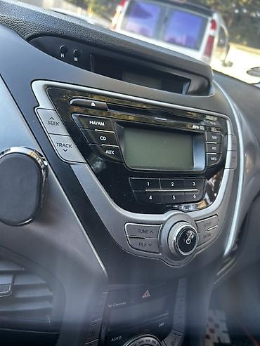 sur mikrofon: Avtomobil üçün orijinal multimedia/radio paneli Xüsusiyyətlər: - — 1