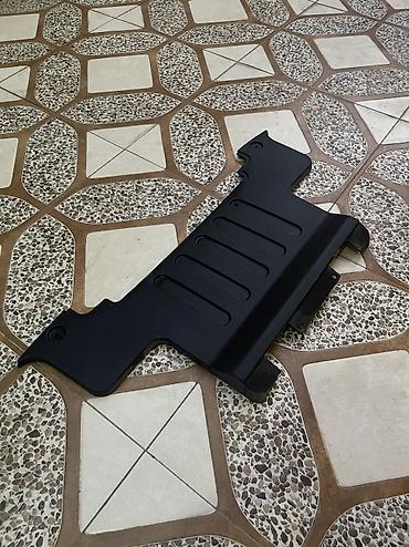 prius kapot: Bufer qoruyucusu, Land Rover Range Rover, 2017 il, Ünvandan götürmə, Rayonlara çatdırılma, Ödənişli çatdırılma — 2